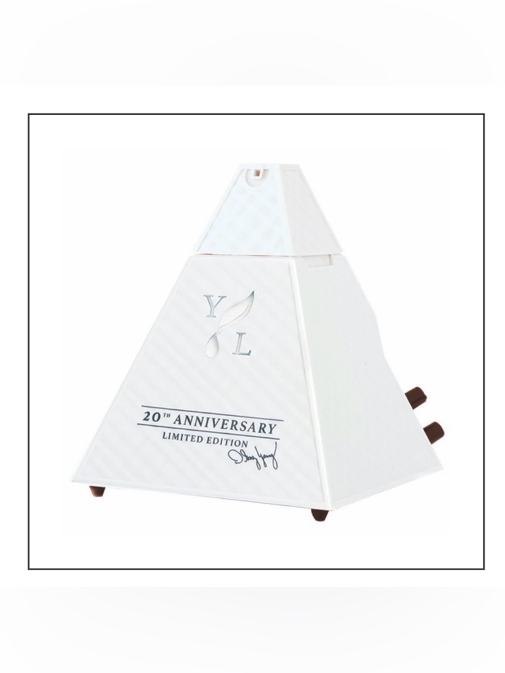 Young Living AromaLux Essential Oil Atomizing Diffuser